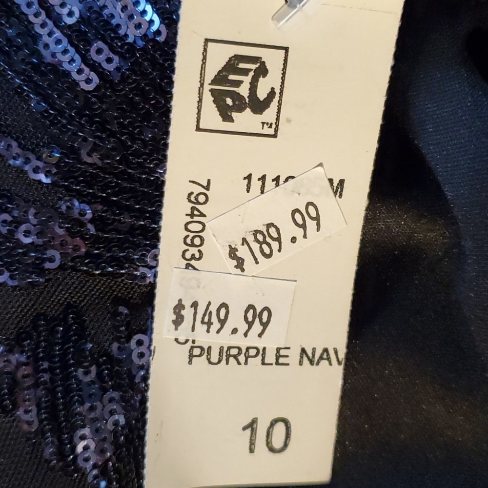 Very classy dress - Picture 11 of 14